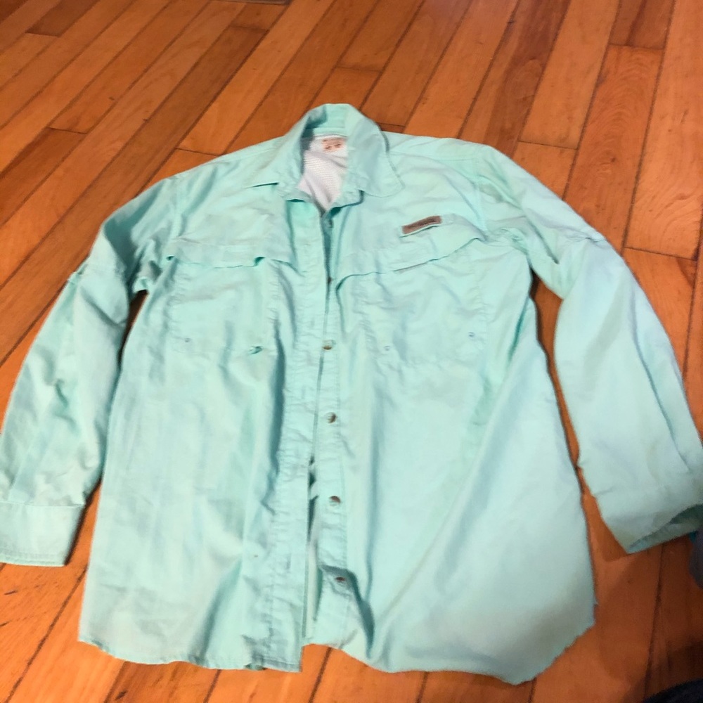Columbia women’s shirt